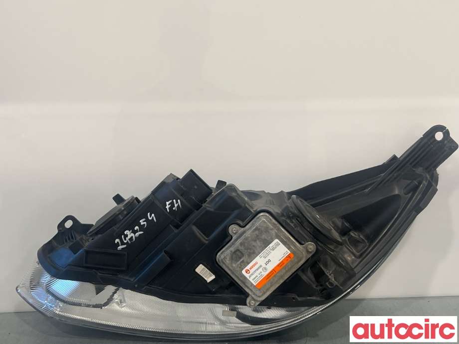 Frontlykt høyre halogen til Ford Focus 2014-2018 (Type III, Fase 2) (FORD|2206008||F1EB-13D154-AB)