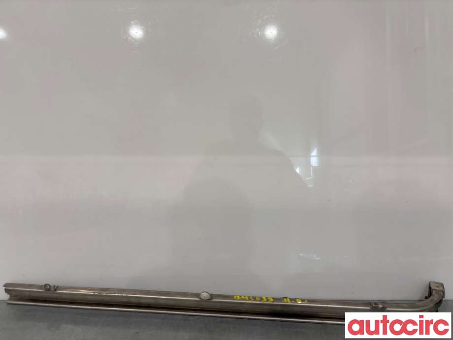 Diverse deler til Mercedes Vito 2014-->> (W447) (W447) (MERCEDES|A4477660337|)