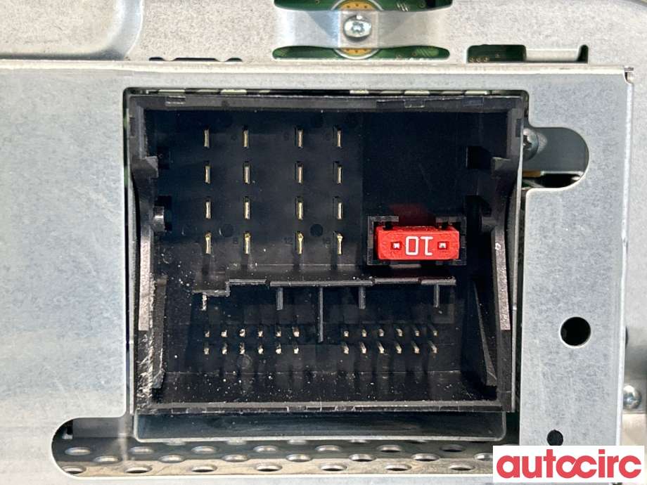 Bilstereo til Mercedes Vito 2014-->> (W447) (W447) (MERCEDES|A4479002305|)