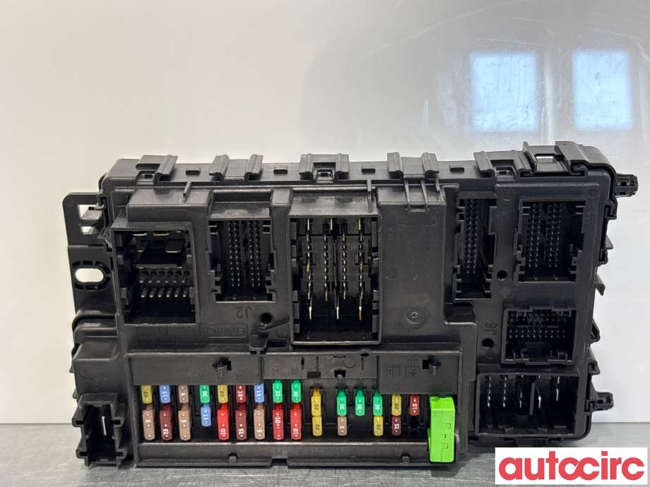 Sikringsboks til Ford Ranger / Ranger Raptor 2015-2022 (FORD|2244515||JU5T-15604-BEG)
