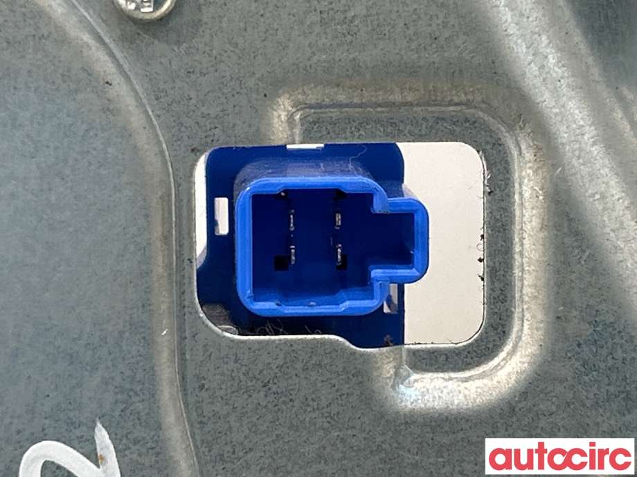 Viskermotor bakrute til Subaru Outback 2009-2014 (Type IV)  (SUBARU|86510AJ081|)