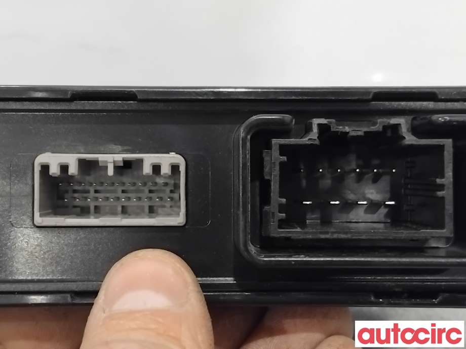 Styreenhet elektrisk bakluke til Tesla Model S 2016-2021 (Fase 2)  (TESLA|1007511-00-A|A-0752G01J)