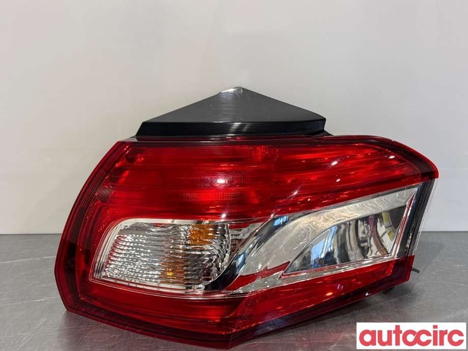 Baklykt høyre til Peugeot 4008, 2012-2017  (PEUGEOT|1607699380)