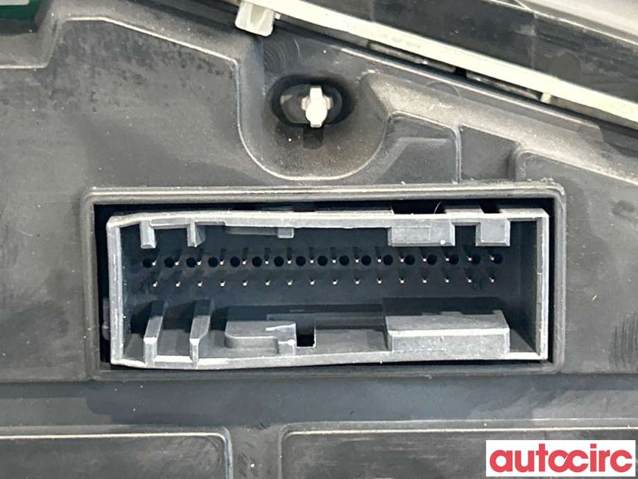 Instrumentpanel til Ford Kuga 2008-2012 (Type I) (FORD|1688127||8V4T-10849-GL)