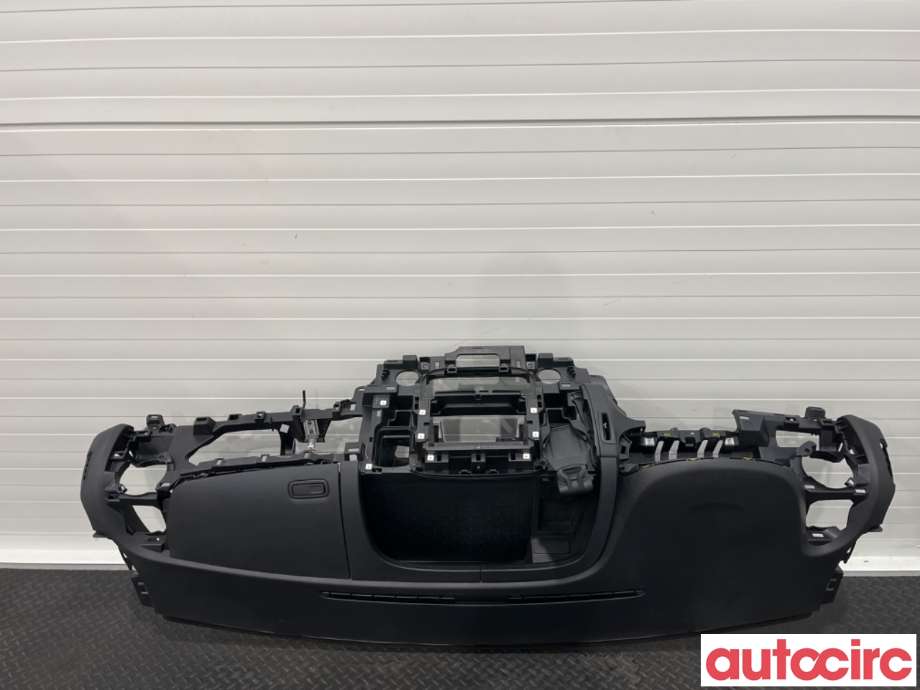 Dashbord til Opel Vivaro B 2014-2019 (OPEL|93454259|)