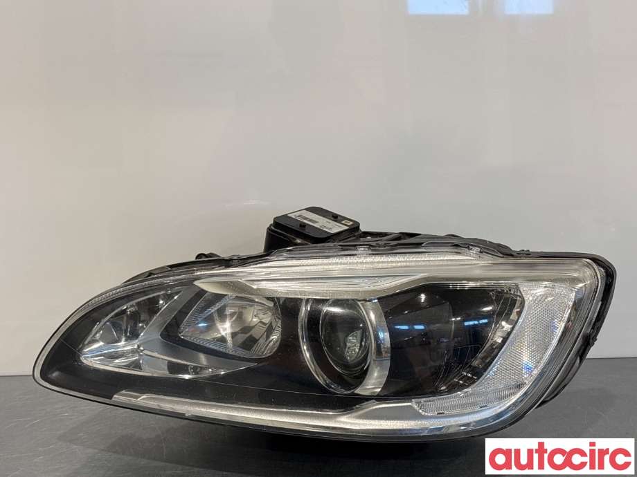 Frontlykt venstre halogen til Volvo V60/V60 CC 2013-2018 (Type I, Fase 2) (VOLVO|31698818|)