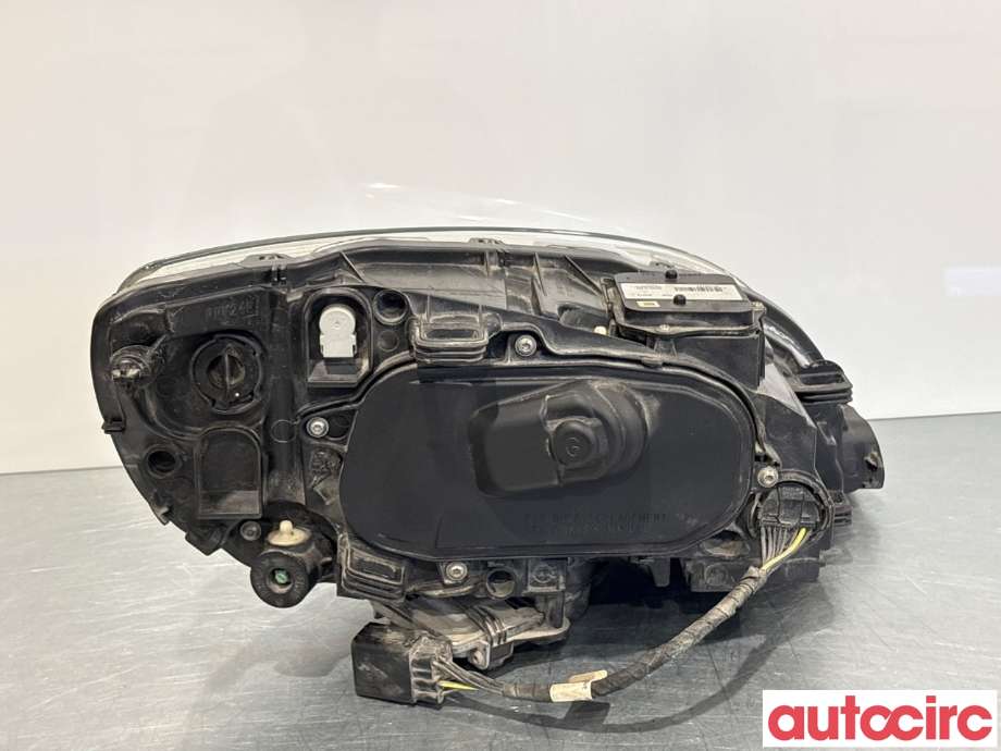Frontlykt venstre halogen til Volvo V60/V60 CC 2013-2018 (Type I, Fase 2) (VOLVO|31698818|)