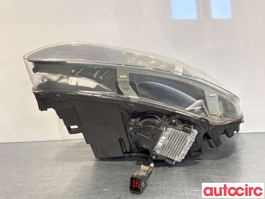 Frontlykt venstre halogen til Volvo V60/V60 CC 2013-2018 (Type I, Fase 2) (VOLVO|31698818|)