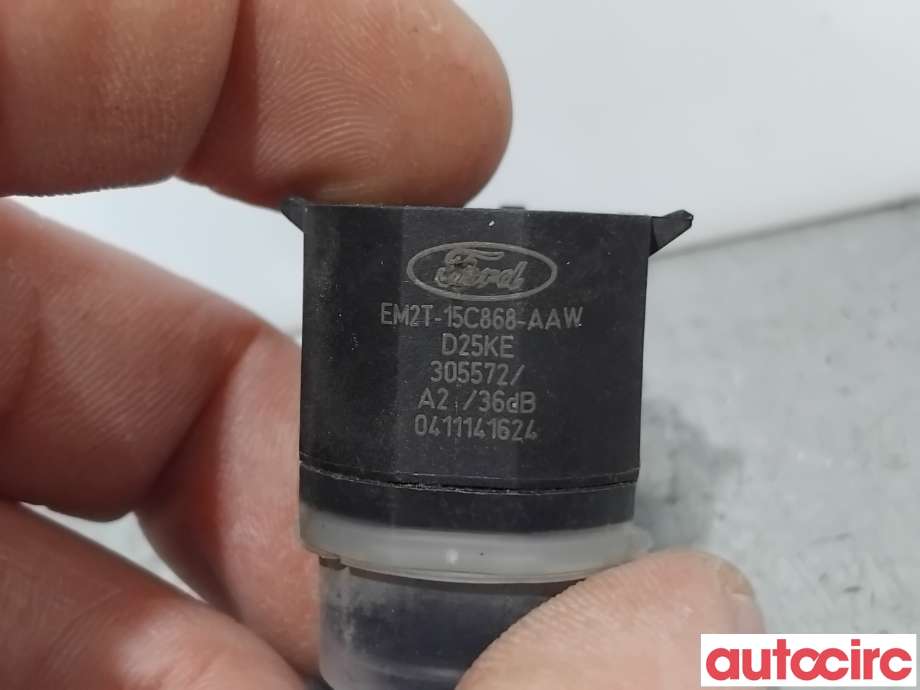 Parkeringssensor foran til Ford Focus 2014-2018 (Type III, Fase 2)  (FORD|2488547|305572|EM2T-15C868-AAW)