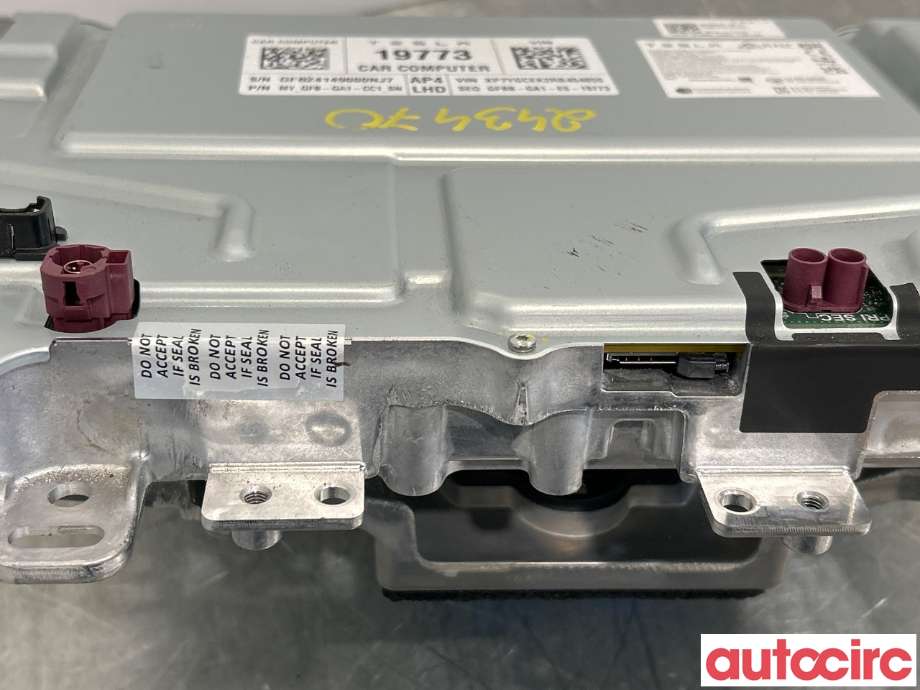 Diverse deler til Tesla Model Y 2021-2024 (Type I)  (TESLA|1684435-S0-J||1787419-00-H)