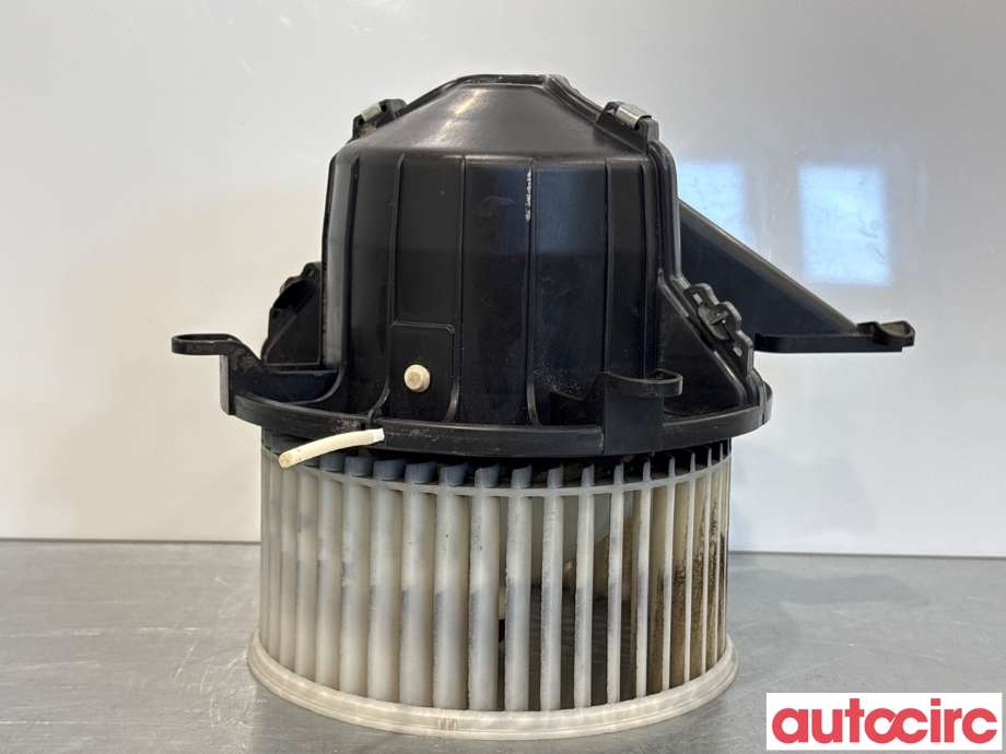 Varmeapparat motor til Mercedes Vito 2014-->> (W447) (W447) (MERCEDES|A0008304701|)