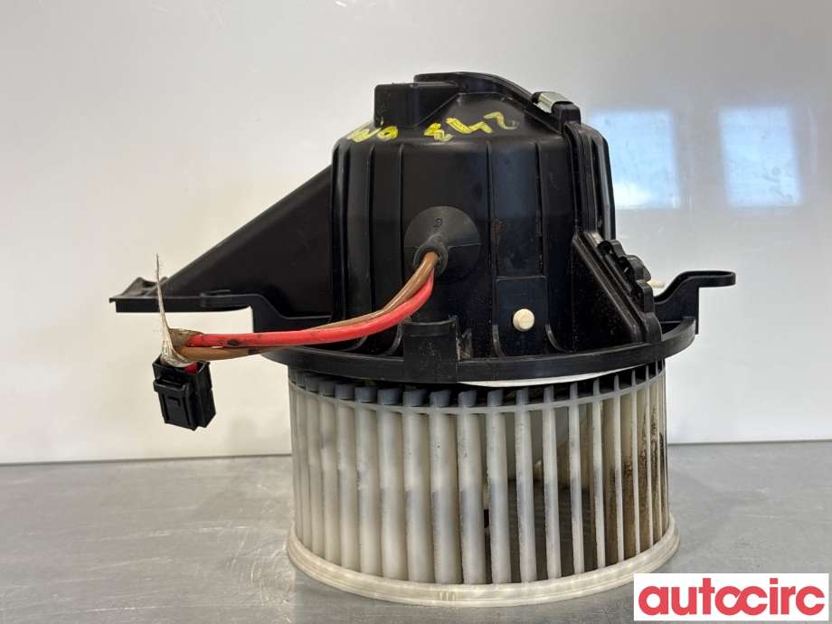 Varmeapparat motor til Mercedes Vito 2014-->> (W447) (W447) (MERCEDES|A0008304701|)