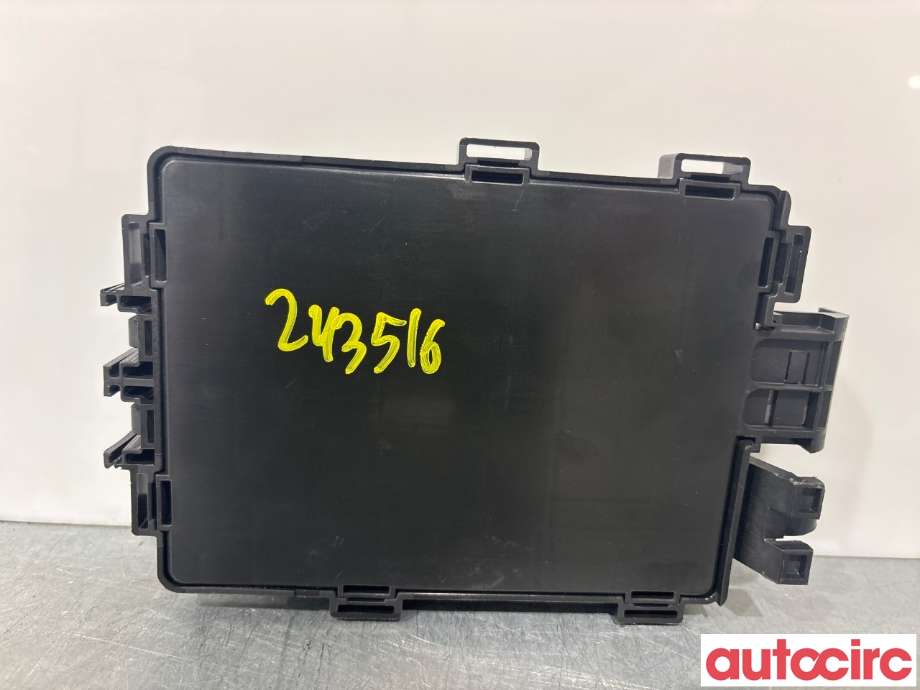 Sikringsboks til Tesla Model S 2013-2016 (Fase 1)  (TESLA|1034409-00-A|)