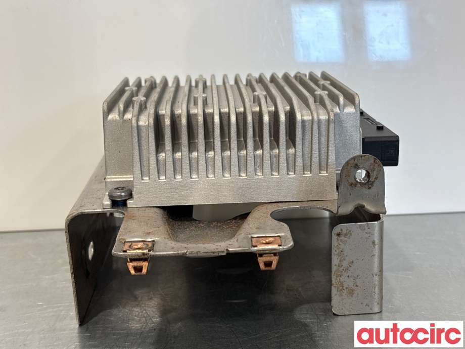 Bilstereo forsterker til Tesla Model S 2016-2021 (Fase 2) (TESLA|1004833-10-A|)