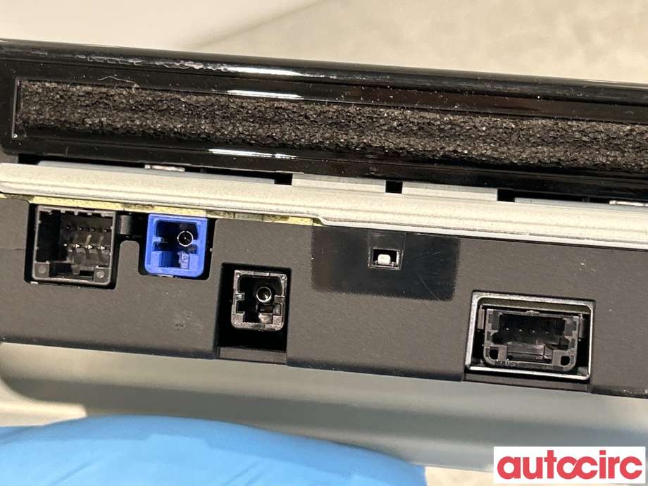 Multimedia display (MCU - Media Controller Unit) til Mazda MX-30 2020-->>  (MAZDA|DN4J-61-1J0B||DN4J-611J0)