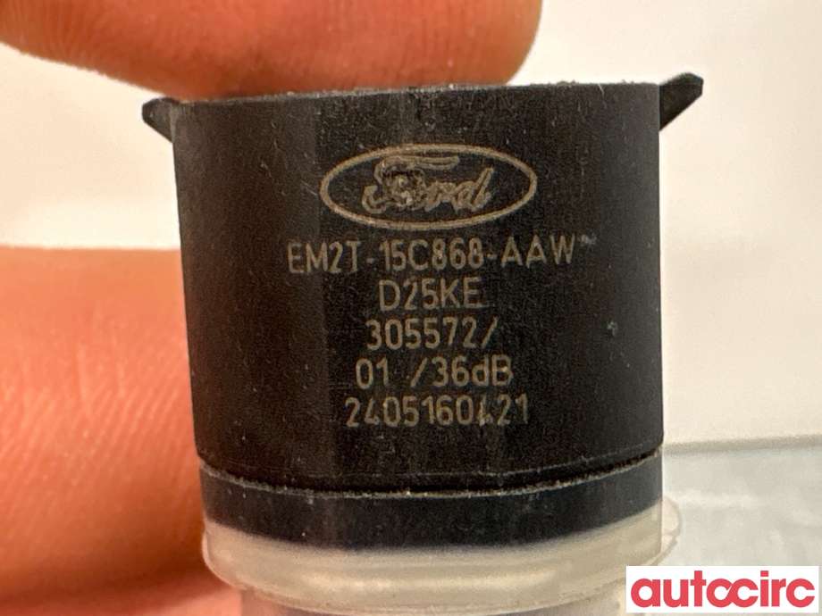Parkeringssensor foran til Ford Mondeo 2014-2019 (Type V, Fase 1) (FORD|2488547||EM2T-15C868-AAW)