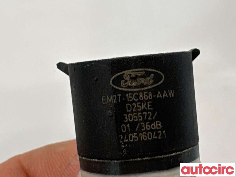 Parkeringssensor foran til Ford Mondeo 2014-2019 (Type V, Fase 1)  (FORD|2488547||EM2T-15C868-AAW)