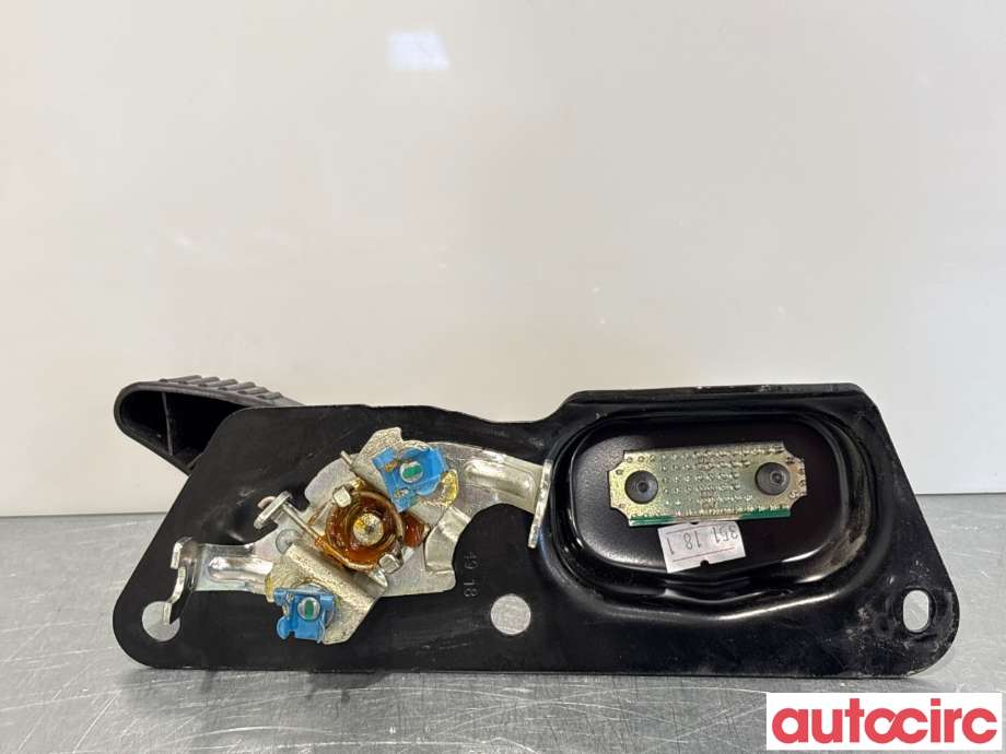 Diverse deler til Opel Combo E 2019-->> (OPEL|9832090680|)