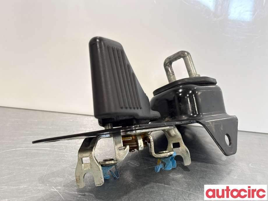 Diverse deler til Opel Combo E 2019-->> (OPEL|9832090680|)