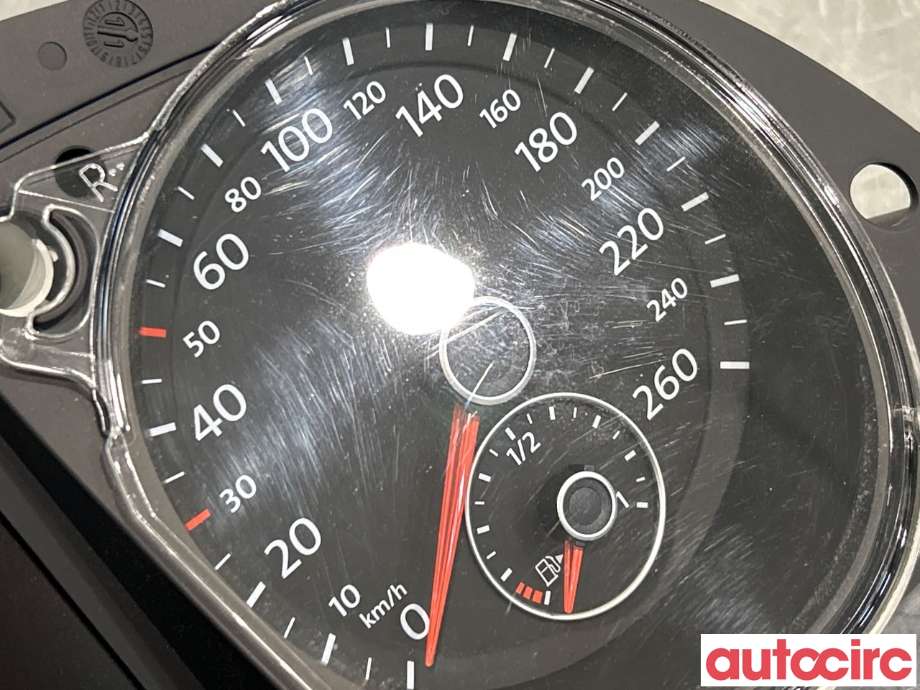 Instrumentpanel til VW Passat 2011-2015 (B7) (B7) (VOLKSWAGEN|3AA920870D|A2C53238928)