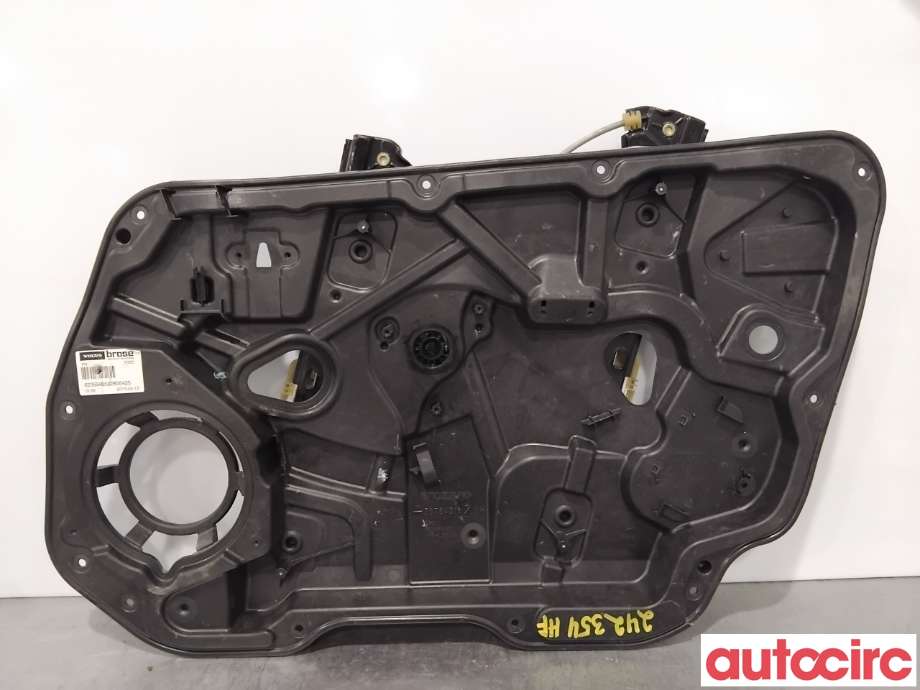 Ruteheis til Volvo V60/V60 CC 2013-2018 (Type I, Fase 2) (VOLVO|31440786|)