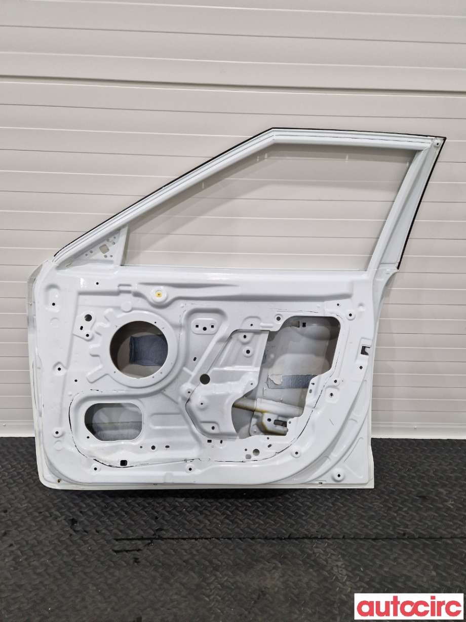 Dør høyre foran til Hyundai Veloster 2011-2015  (HYUNDAI|760042V010|)