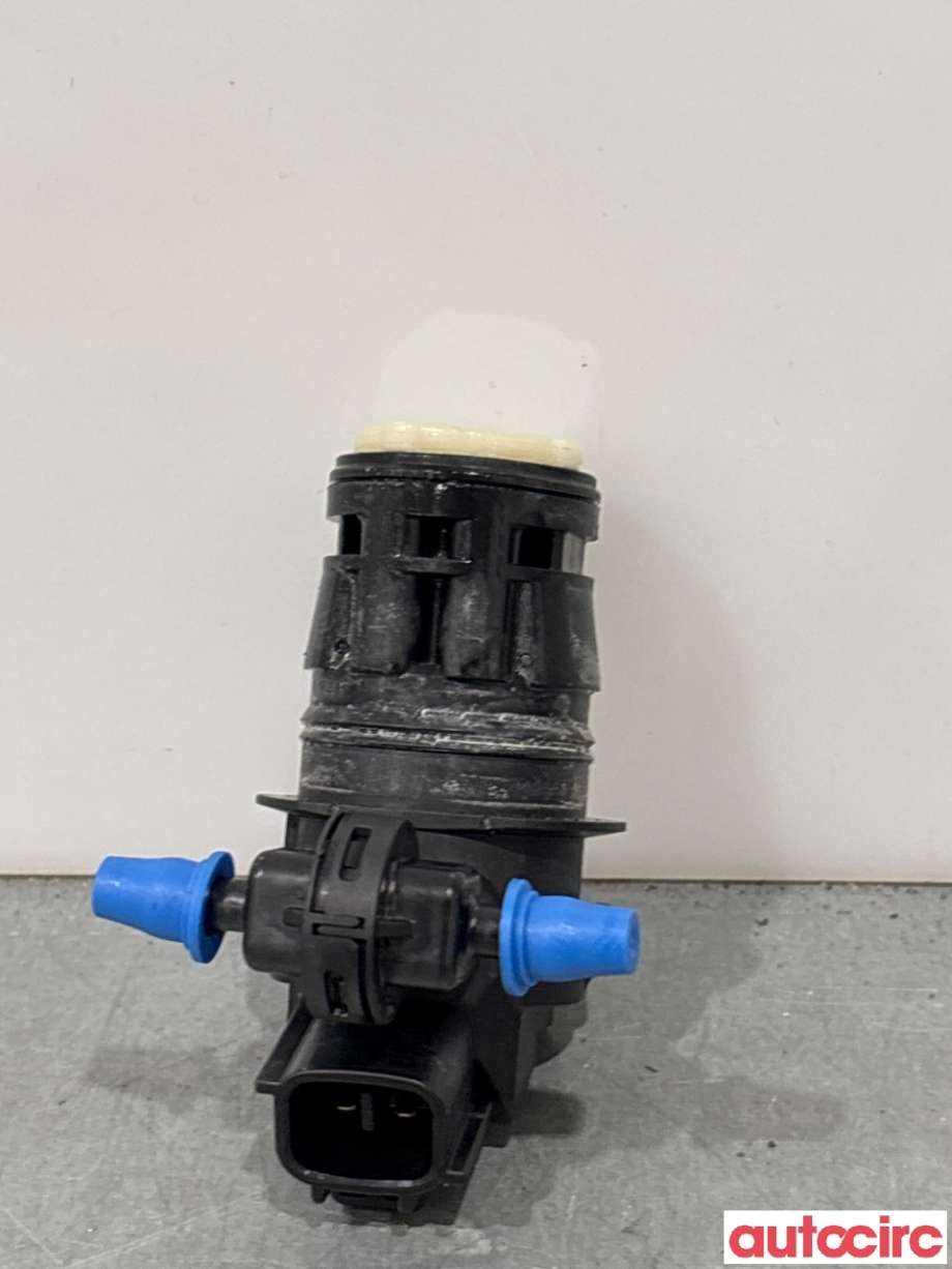 Spylerpumpe foran til Toyota RAV4 2013-2015 (Type IV, Fase 1) (TOYOTA|8533042010|)