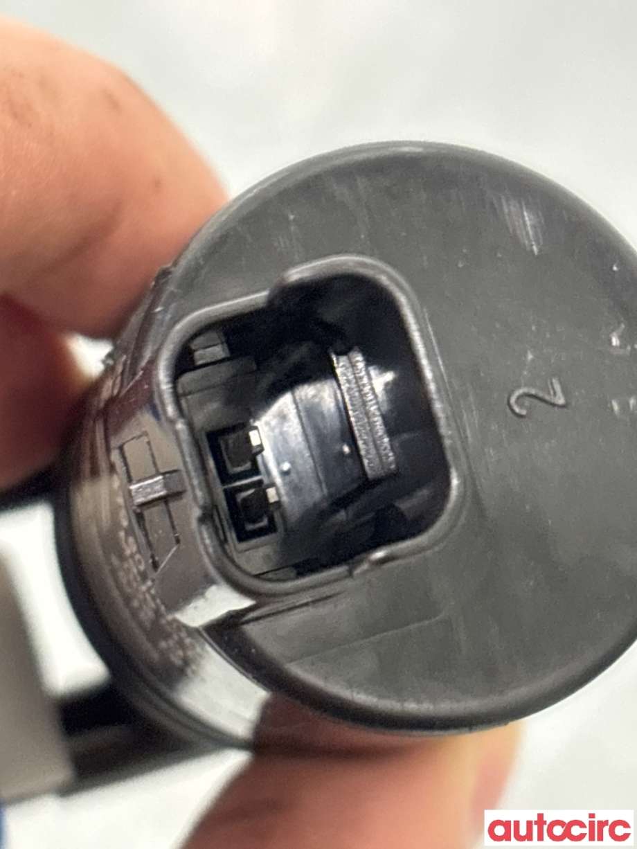 Spylerpumpe foran til Citroën C4, Cactus 2014-2017 (Fase 1)  (CITROEN|643492|)