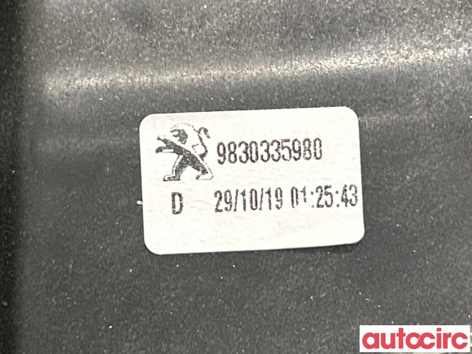 Ruteheis høyre foran til Peugeot Partner 2019-->> (Type III) (PEUGEOT|9830335980|)