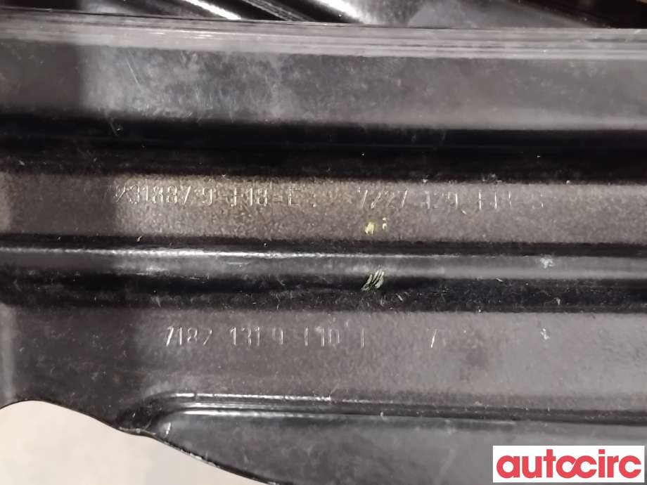 Ruteheis til BMW 5-Serie 2010-2017 (F10/F11) (F10/F11) (BMW|51337182131||7182131)