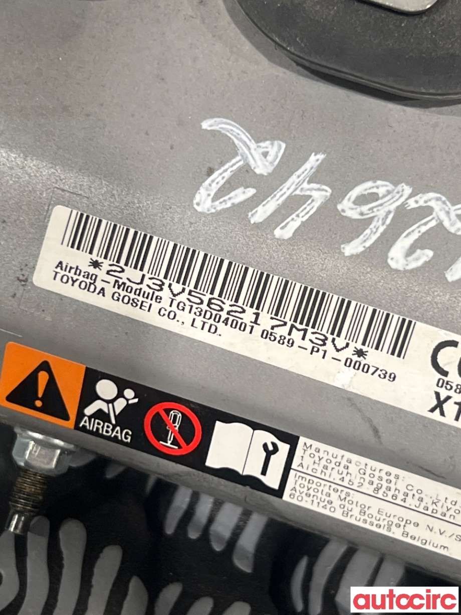 Airbag kne til Toyota C-HR 2016-->>  (TOYOTA|73901F4010|)