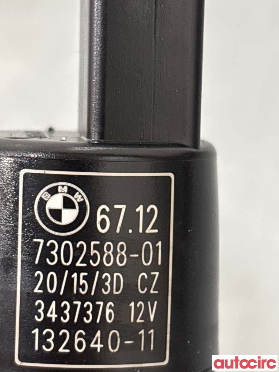 Spylerpumpe bak til BMW 3-Serie 2012-2018 (F30/F31/F34) (F30/F31/F34) (BMW|67127302588|)