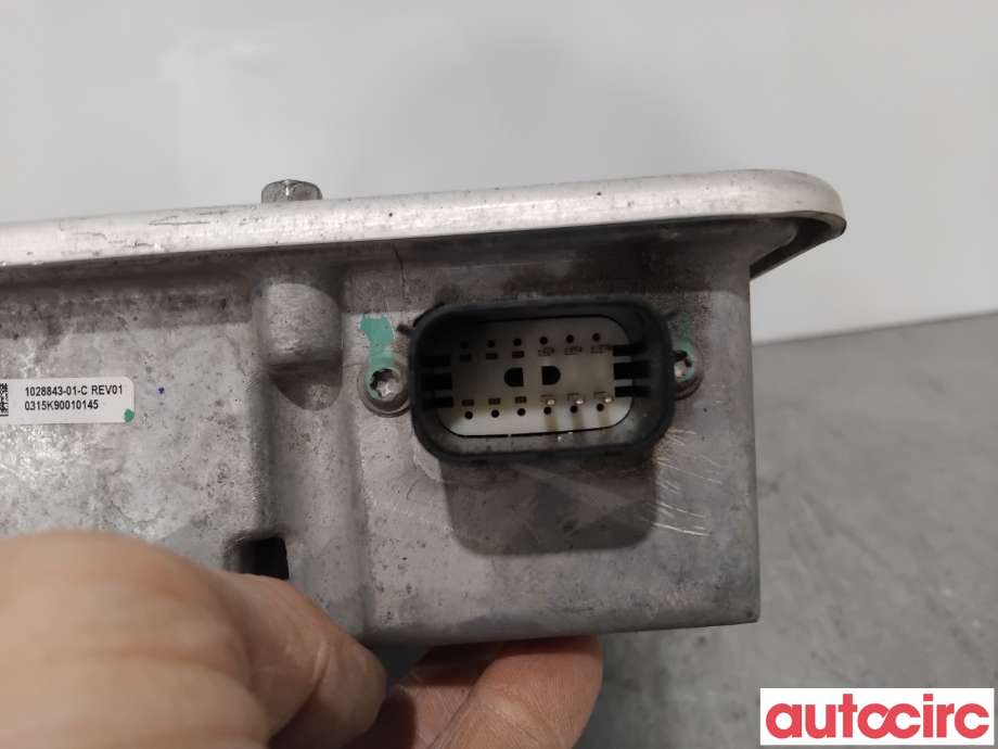 Diverse deler til Tesla Model S 2016-2021 (Fase 2) (TESLA|1028843-01-C|)