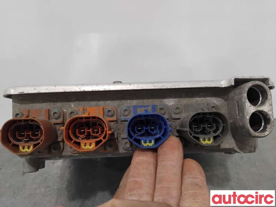 Diverse deler til Tesla Model S 2016-2021 (Fase 2) (TESLA|1028843-01-C|)