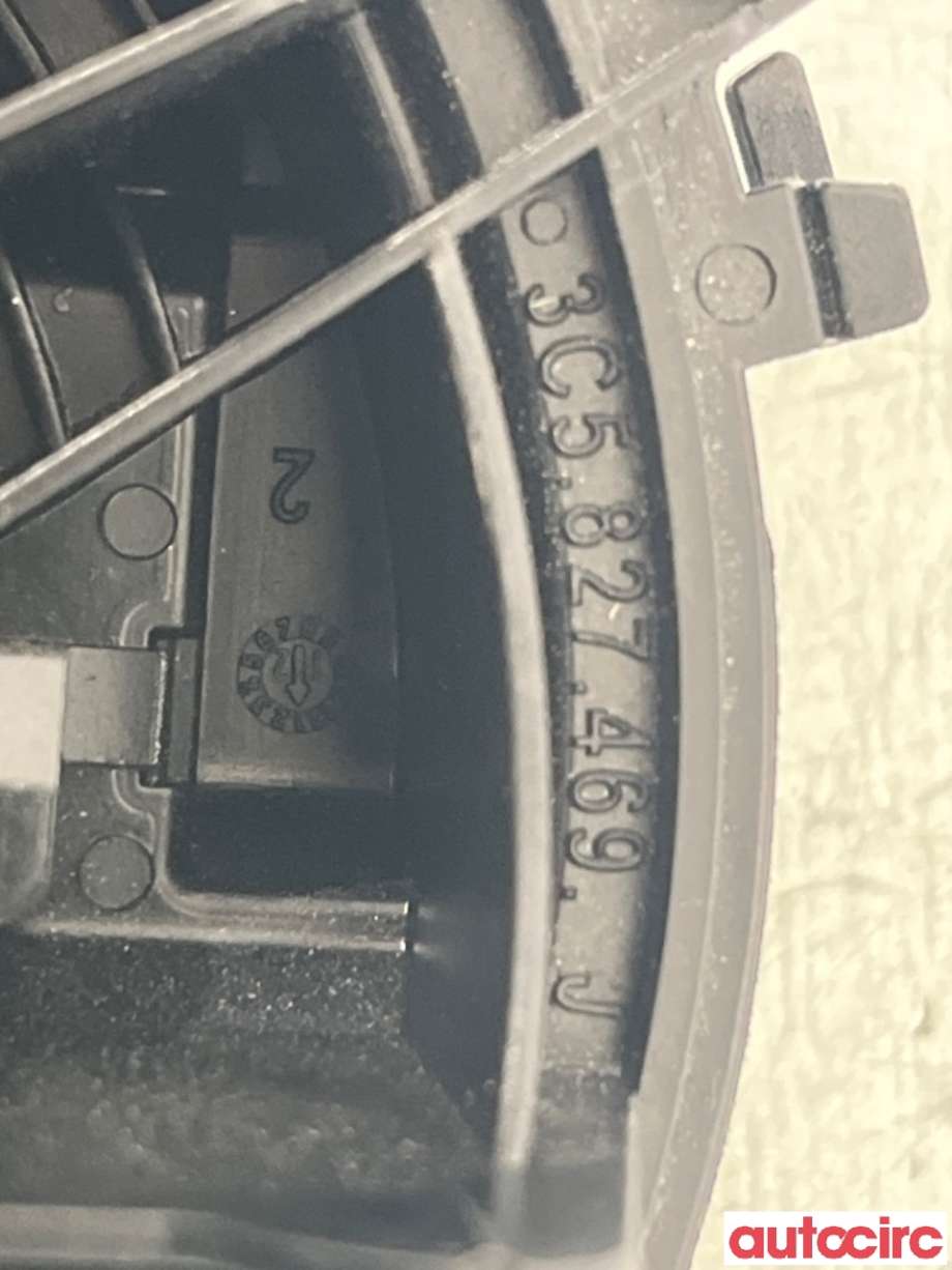 Bakluke/bakdør håndtak til VW Golf VI 2008-2012  (VOLKSWAGEN|6R0827469D||3C5827469)