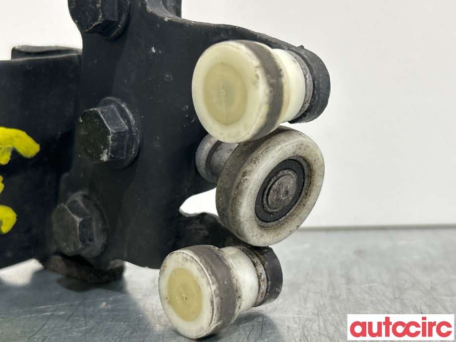Diverse deler til Ford Transit Custom 2013-2023 (Type I)  (FORD|1892578||BK21-V268B40-AK)