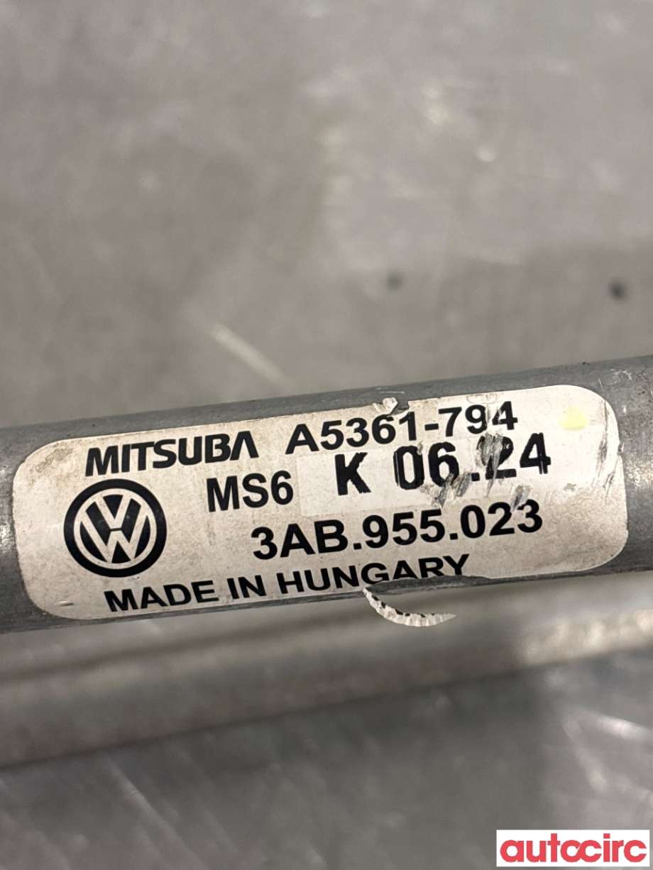 Viskermotor frontrute til VW Passat 2011-2015 (B7) (B7) (VOLKSWAGEN|3AB955023A|A5361-794|3AB955023)