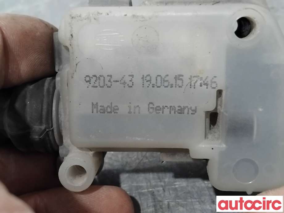 Diverse deler til Tesla Model S 2016-2021 (Fase 2)  (TESLA|1033010-00-A|)