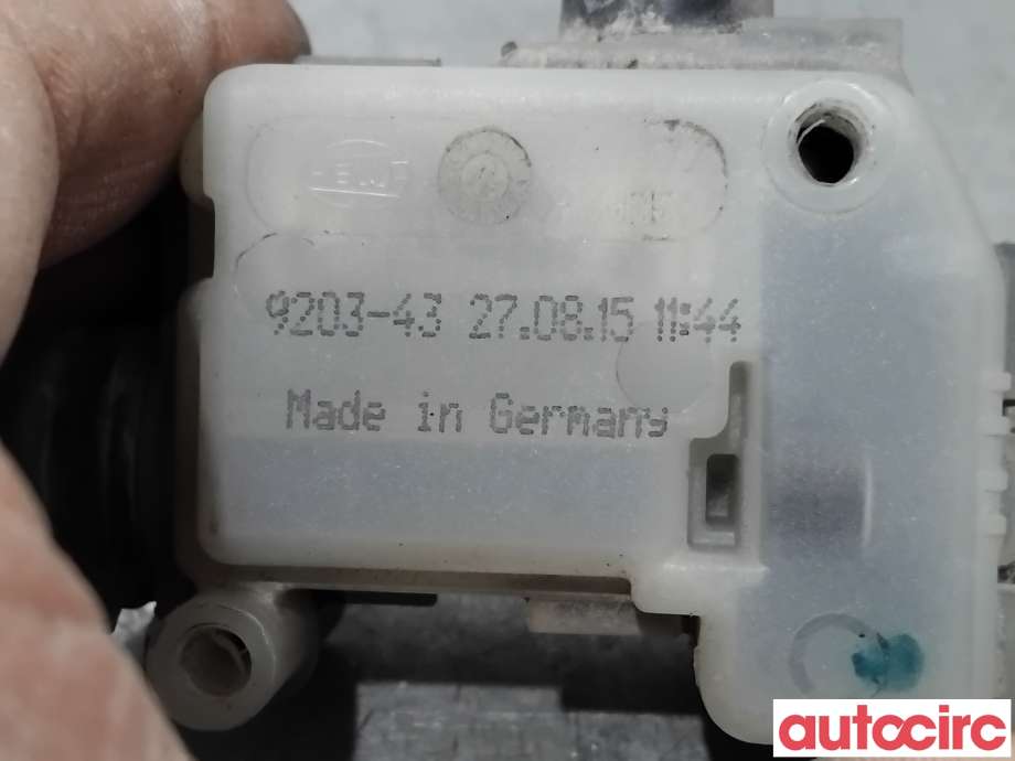 Diverse deler til Tesla Model S 2016-2021 (Fase 2) (TESLA|1033010-00-A|)