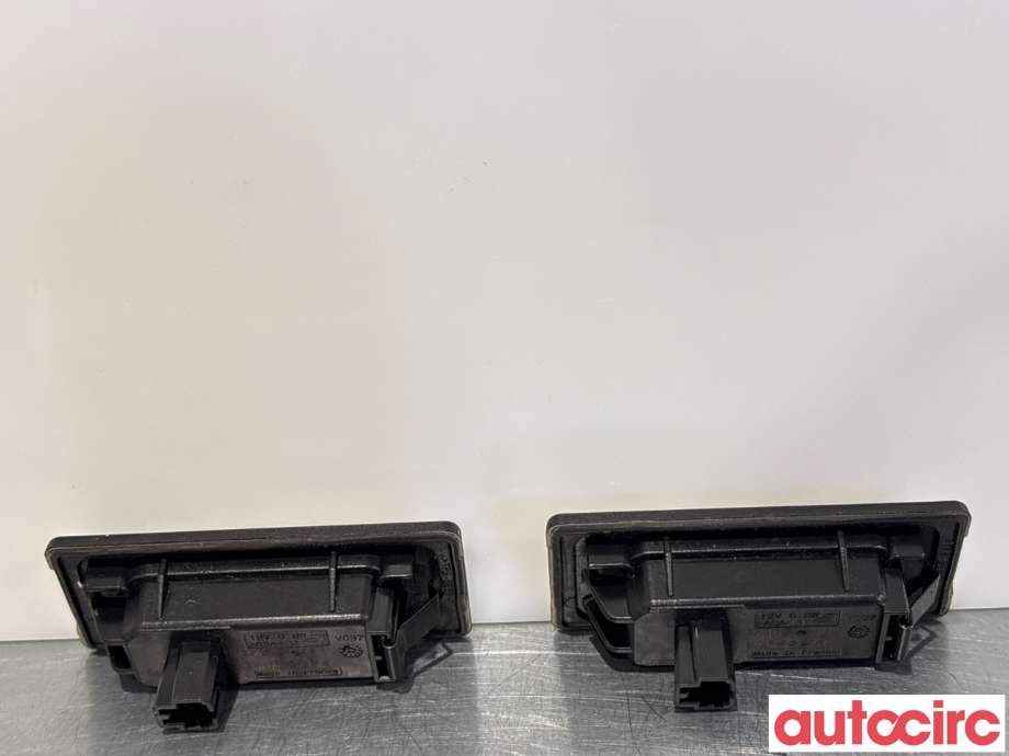 Skiltlys til VW Caddy 2015-2020 (Type III, Fase 3)  (VOLKSWAGEN|5NA943021|)