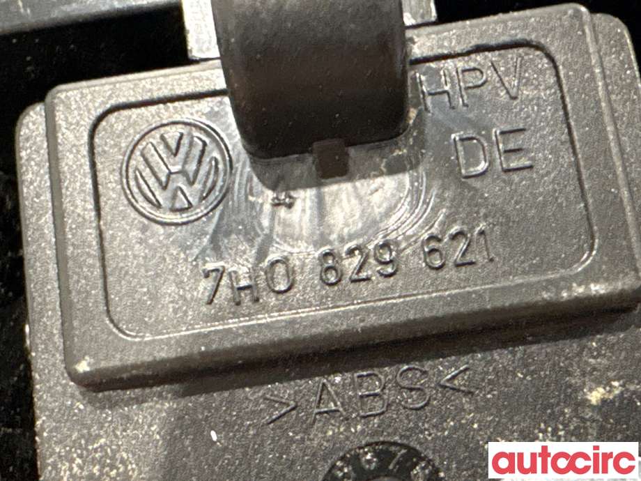 Diverse deler til VW Caddy 2015-2020 (Type III, Fase 3)  (VOLKSWAGEN|7H0829621|)