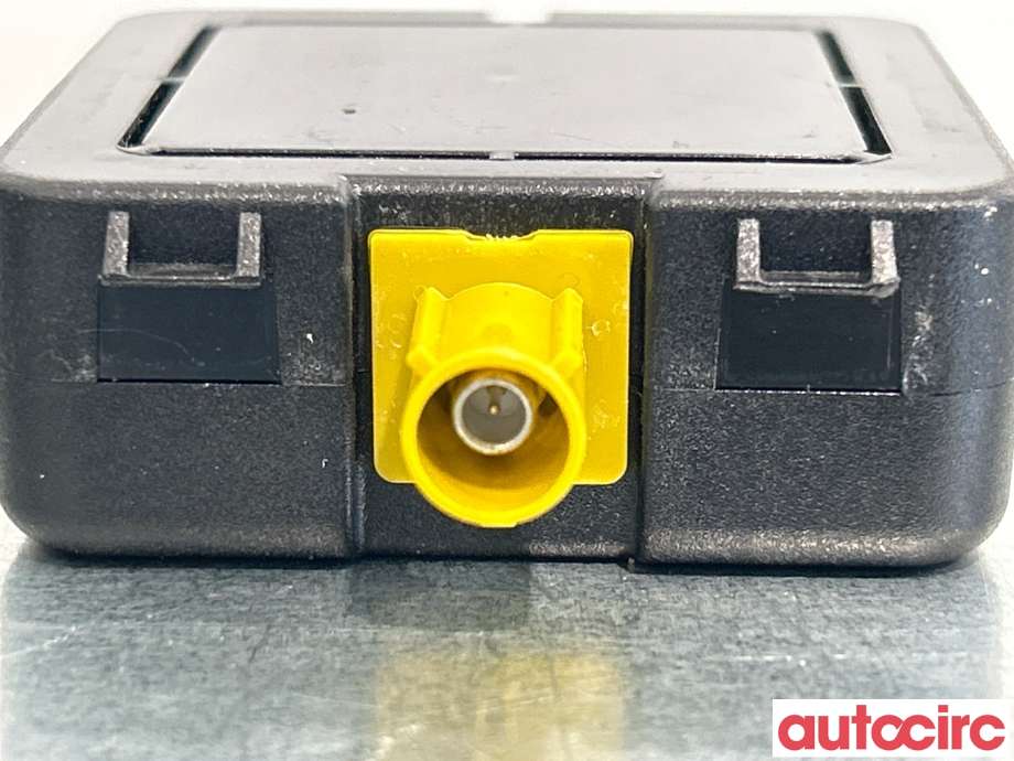 Antenne forsterker til Mercedes Vito 2014-->> (W447) (W447) (MERCEDES|A9079054008|)