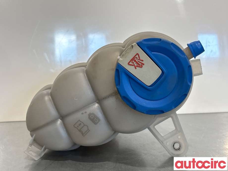 Ekspansjonstank til Audi A4 2015-2019 (Type V, Fase 1) (B9) (B9) (AUDI|8W0121405E||8W0121405L)