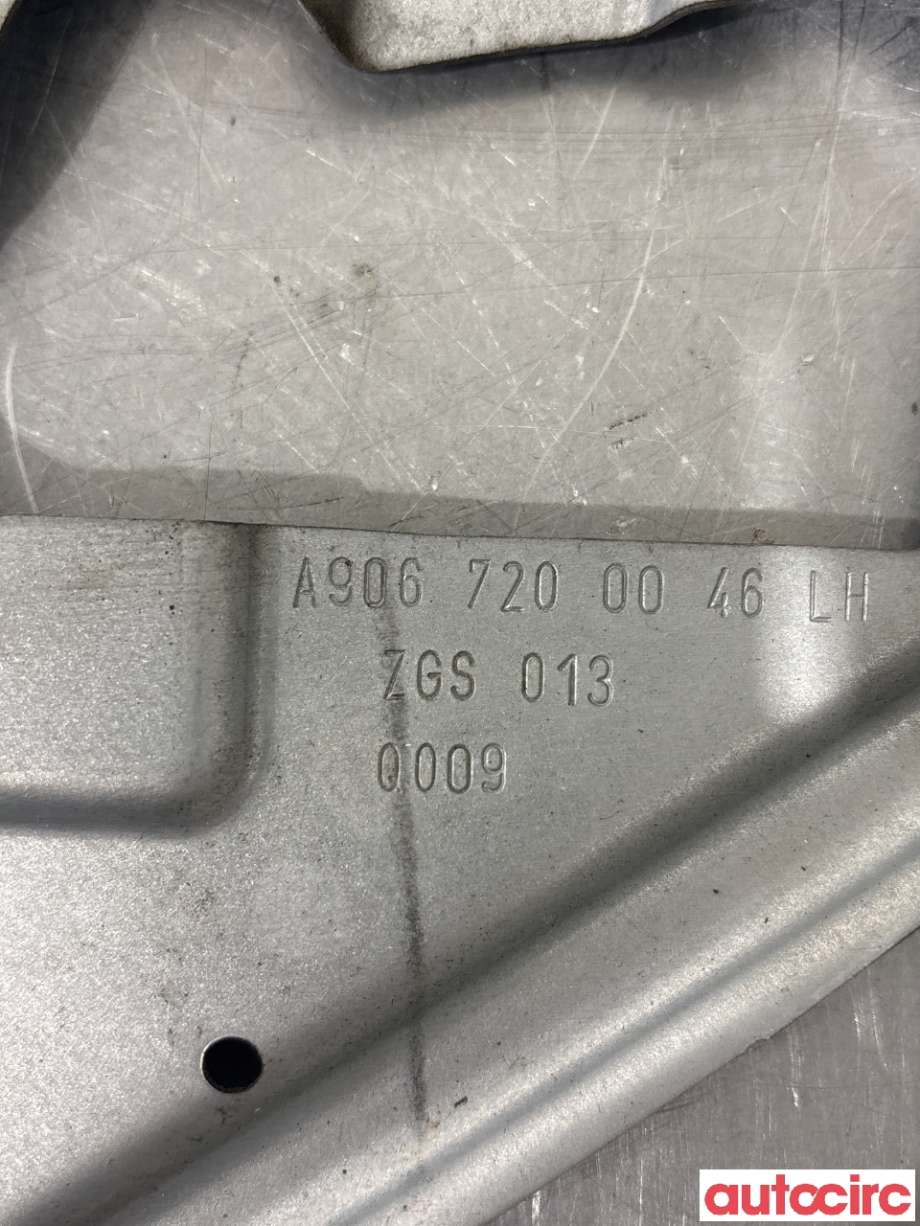 Ruteheis til Mercedes Sprinter 2013-2018 (Fase 2) (906) (906) (MERCEDES|A9067200046|)