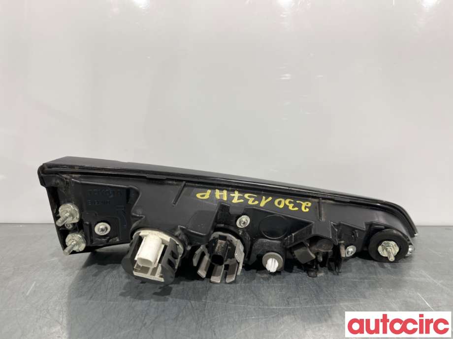 Baklykt høyre indre til Toyota Corolla 2019-->>  (TOYOTA|8158102C60)