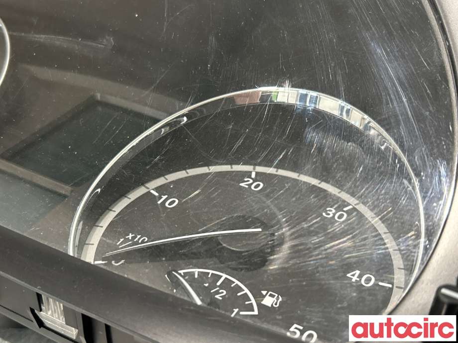 Instrumentpanel til Mercedes Vito/Viano 2010-2014 (Fase 2) (W639) (W639) (MERCEDES|A6399001501|A6399005600)