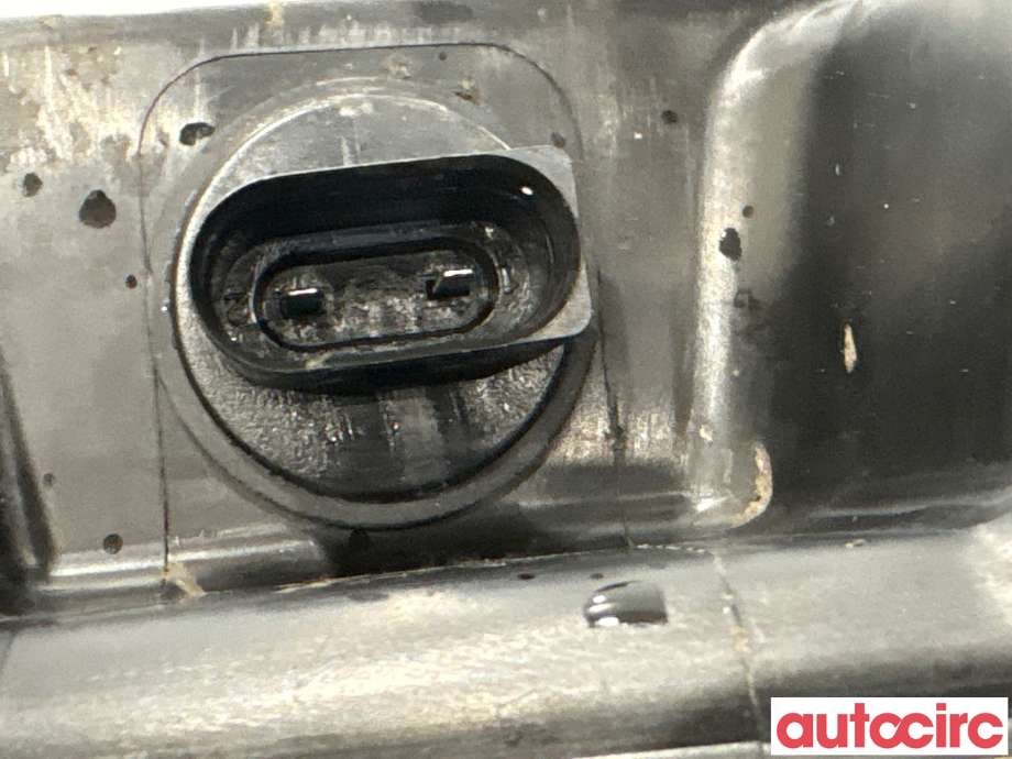 Spylertank til Audi A4 2015-2019 (Type V, Fase 1) (B9) (B9) (AUDI|8W0955453K||8W0955451L)