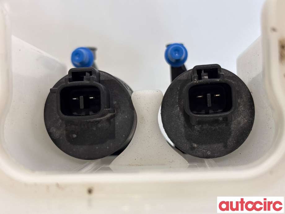 Spylertank til Toyota Yaris 2014-2020 (Type III, Fase 2)  (TOYOTA|853150D170|)