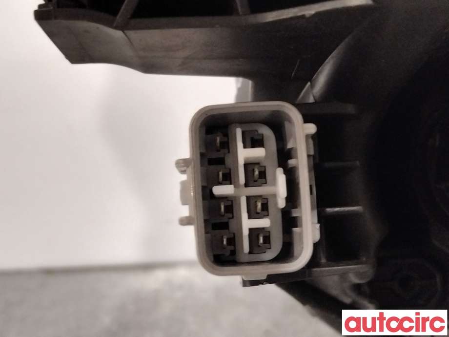 Frontlykt venstre halogen til Toyota Auris 2015-2019 (Type II, Fase 2)  (TOYOTA|8117002J61|89907727|81150-02E21)