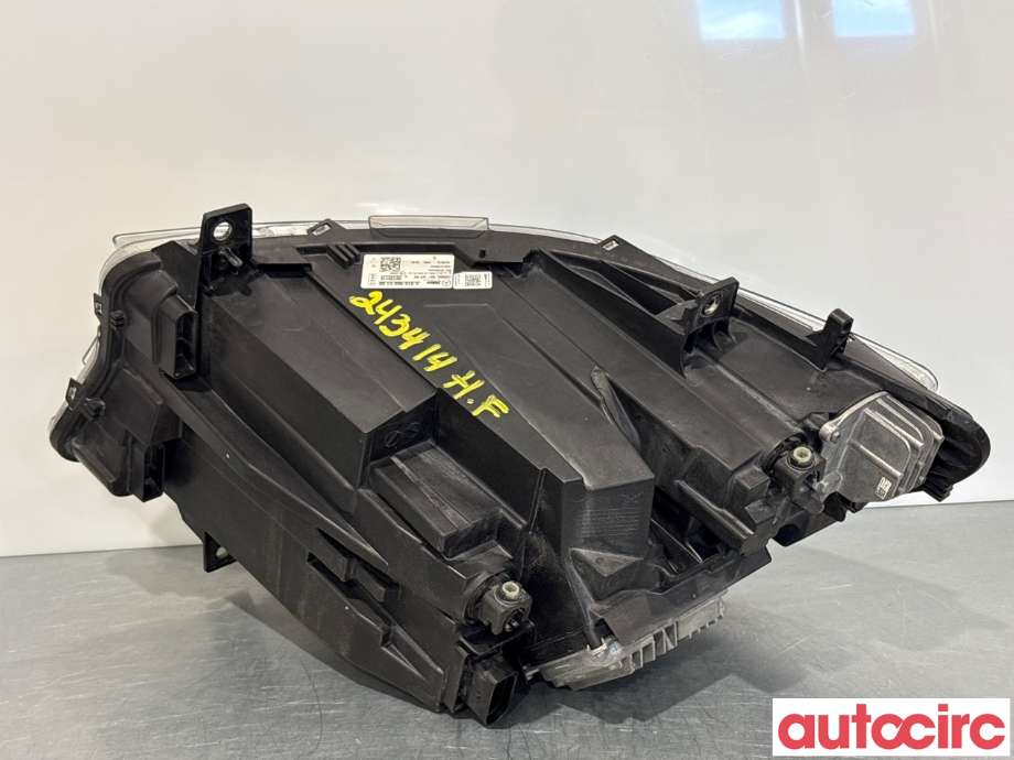 Frontlykt høyre halogen til Mercedes Sprinter 2018-->> (907/910) (907/910) (MERCEDES|A9109068200|90139119|A9109065100)